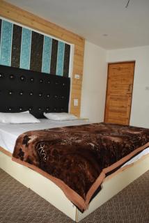 Pahalgam Galaxy - Pahalgām - 5
