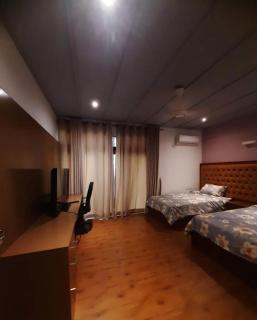 Ninettes' - Colombo - 9