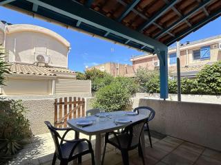 Maison T2 mezzanine rénovée - 6 pers, Gruissan Mateille, Terr. ensoleillée, piscine, parking privé - FR-1-229-836 - Gruissan - 2