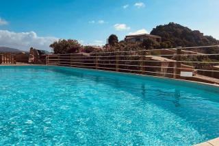 Loleni House sub 25 Welcome - 5