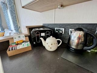Busy Bees Lodge - Free Hoburne Passes - South Cerney - 9