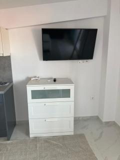 Luka 1 Aparts Polichrono - 5