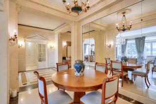 Royal Montaigne - Paris - 5
