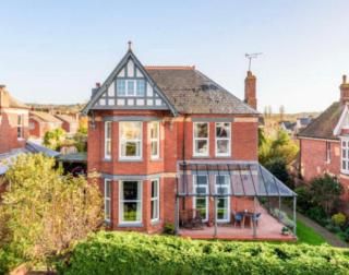 - NEW LISTING - STUNNING 2 BEDROOM LODGING 1x super king OR twin single room AND 1x double room - Exmouth - 2