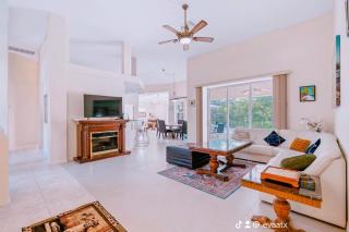 Mins To Florida White Sand Beach Villa Heated Pool - 4