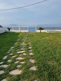 Boutique maisonnette at beachfront - 0