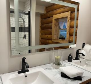 Bigger Bear Cabin by Madison River in SW Montana - - 4