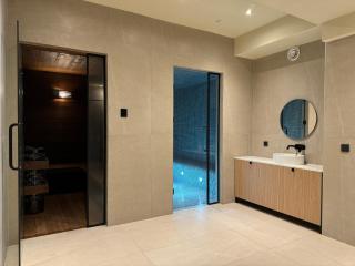 Tbilisi Edition - Design Hotel & Private Spa - Tbilisi - 2