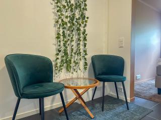 PERFECT for Couples - FREE Parking & Near attractions - 3