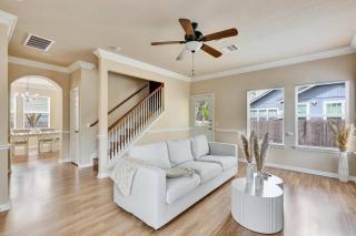 Spacious Home-Queen Suite-Game room-Movie room - Austin - 9