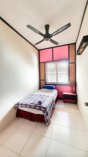 Gold Coast Morib Apartment - Banting - 7