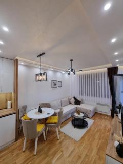 Apartman Posebna Priča 2 - Lux - Zlatibor - 4