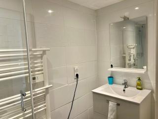 Kery House Calme et proche du Centre - 1