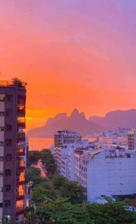 Cobertura Arpoador com piscina privativa, vista mar, garagem, portaria 24 horas - Rio de Janeiro - 0