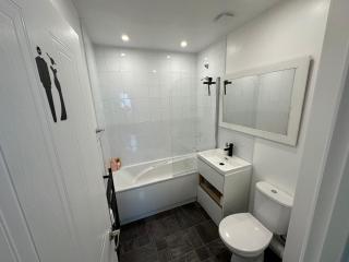 Smaller room comfortable for one shared kitchen 5 min to the beach - 2