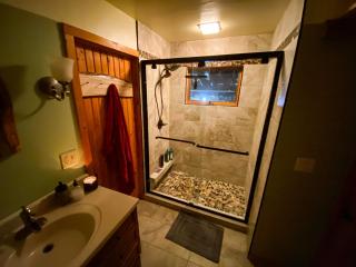 Llama House ADK - Wevertown - 3