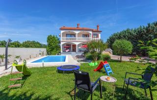 Stunning Home In Nedescina - Nedeščina - 9
