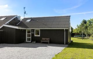Cozy Home In Ebeltoft With Kitchen - Ebeltoft - 2