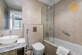 Keysplease 2 BR with Study Aykon City minutes to Downtown - Dubai - 5
