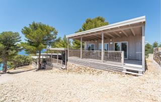 Cozy Home In Drage With Kitchen - Drage - 2