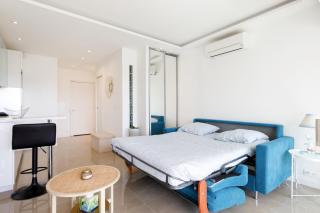 Cannes-vue mer Esterel-balcon-Plage - 1