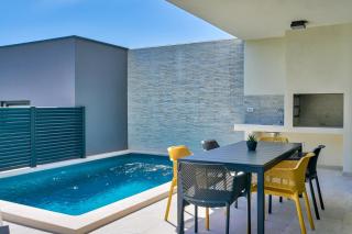 Villa Coastal Charm Ližnjan with Private Pool - Ližnjan - 4