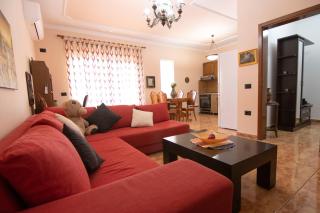 Tirana Central Apartment - Tirana - 7