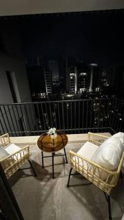 شقة على الطراز البوهيمي في ZED Towers - Sheikh Zayed - 1