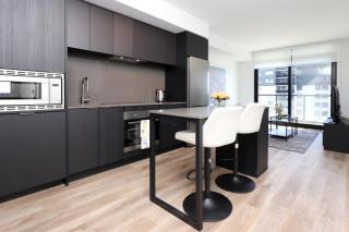 Stunning 2 Bed and 2 Bath Condo in Mississauga - Mississauga - 6