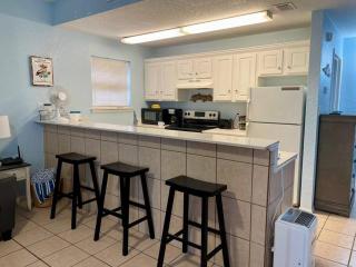 Morningside #201 Lovely condo close to beach access - South Padre Island - 8
