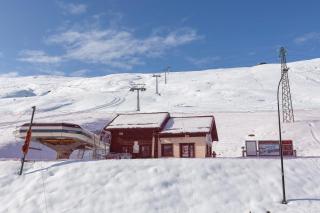 Fiocco Di Neve Ski in- Ski out Mt 10- Happy Rentals - 8