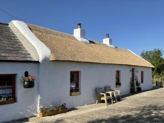 Roselawn Cottage - Larne - 0