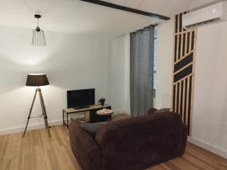 Cosy studio rénové style industriel - La Seyne-sur-Mer - 6
