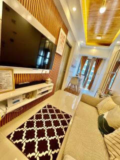 A fancy Staycation by DMR - Manila - 9