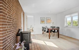 3 Bedroom Lovely Home In Millinge - Millinge - 6