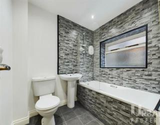 Modern two bed apartment - 3