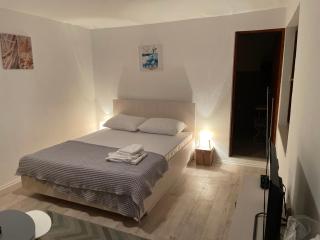 Apartman -1 bedroom Studio Kiwi - 2