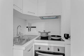 10 min Duomo Free Parking Wifi AC - Milan - 8