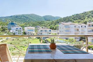 Potam'Sea Bliss 33- Beach Front, Sun Beds & Parking - 3