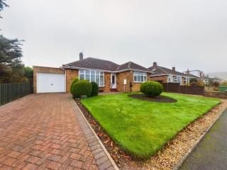 Charming coastal bungalow - Cayton - 0