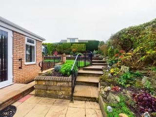 Charming coastal bungalow - Cayton - 8