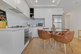 Elegant Inner-City 2-Bed with Essential Amenities - Melbourne - 8