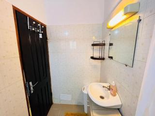 Medo's Luxury Houses - large studio - Abidjan - 5