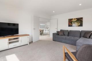 Coastal Delight - close to the Beach and shops - Papamoa - 3