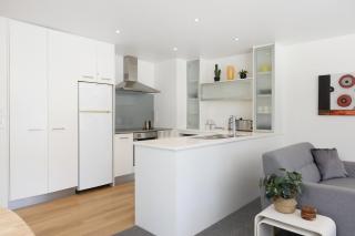 Sunny and Spacious - moments from the Beach and Downtown - Mount Maunganui - 3