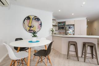 Stylish and Spacious, Downtown Mount Maunganui - Mount Maunganui - 2