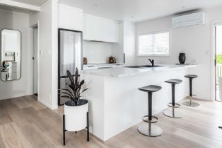 Awesome Beach House on Oceanview Road - Mount Maunganui - 9
