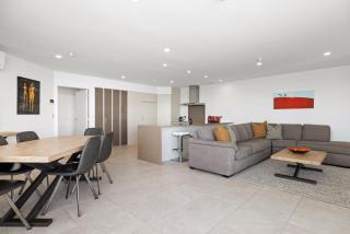 Oceanside Bliss - Absolute Beachfront - Uninterrupted Ocean Views with Pool - 6