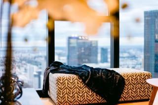 Top-Tier 2 bdrm City View Southbank Apt 47th floor - 3