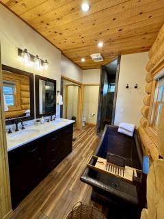 Sugar Pine Lodge - 4